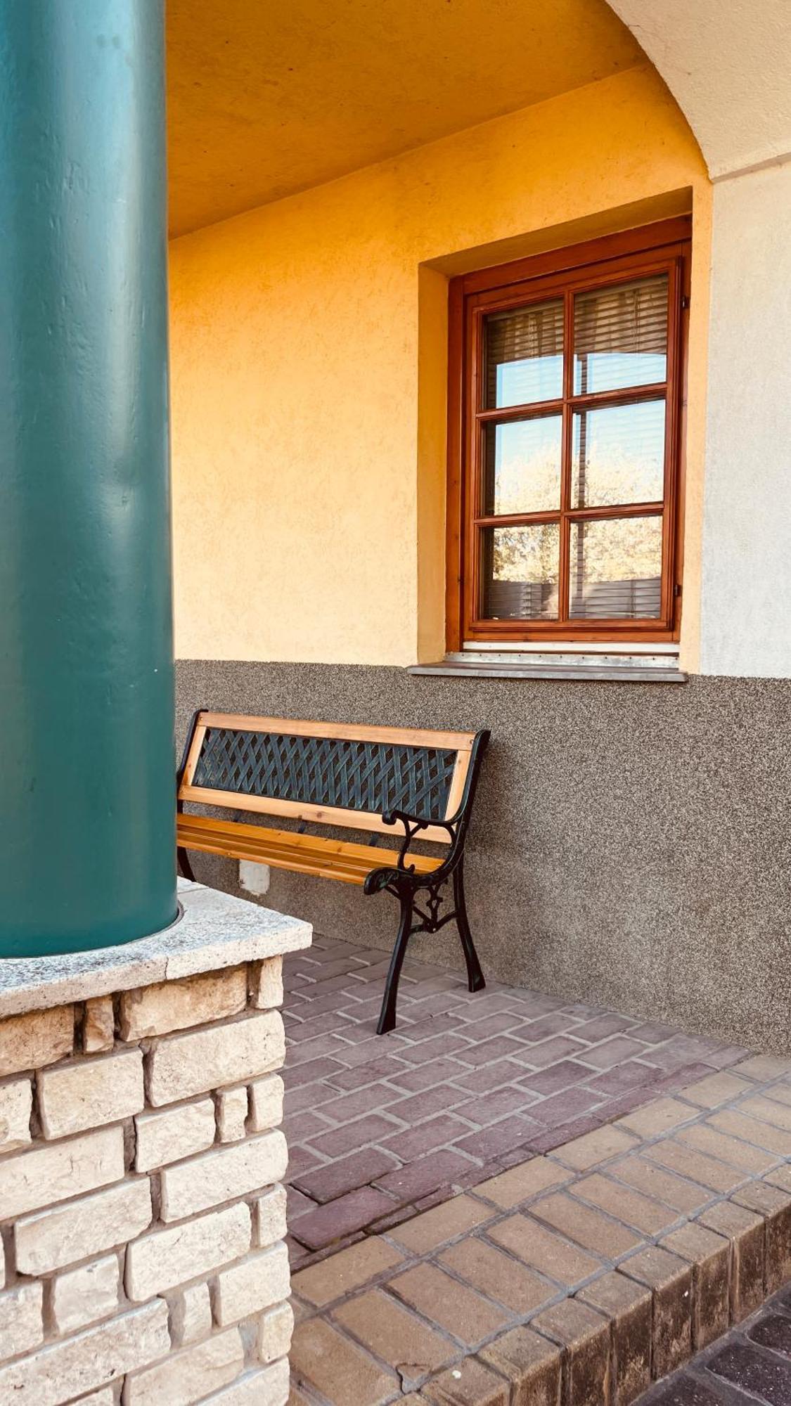 Strigonia Apartman Ostrzyhom Zewnętrze zdjęcie